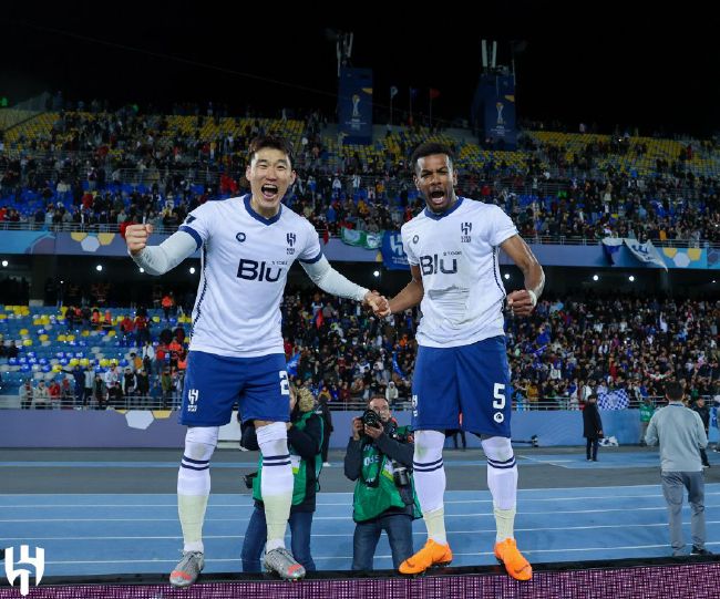 上轮英联杯，切尔西在主场2-0轻取布莱克本，球队顺利晋级本轮。
